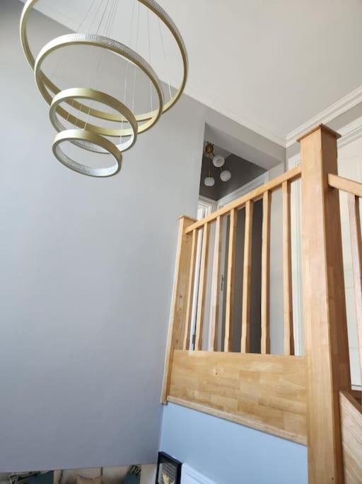 Вилла Brand New Luxurious Townhouse In Негрил Экстерьер фото